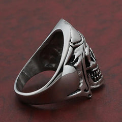 Gothic Skull Ring for Fashionable Rock Style Enthusiasts